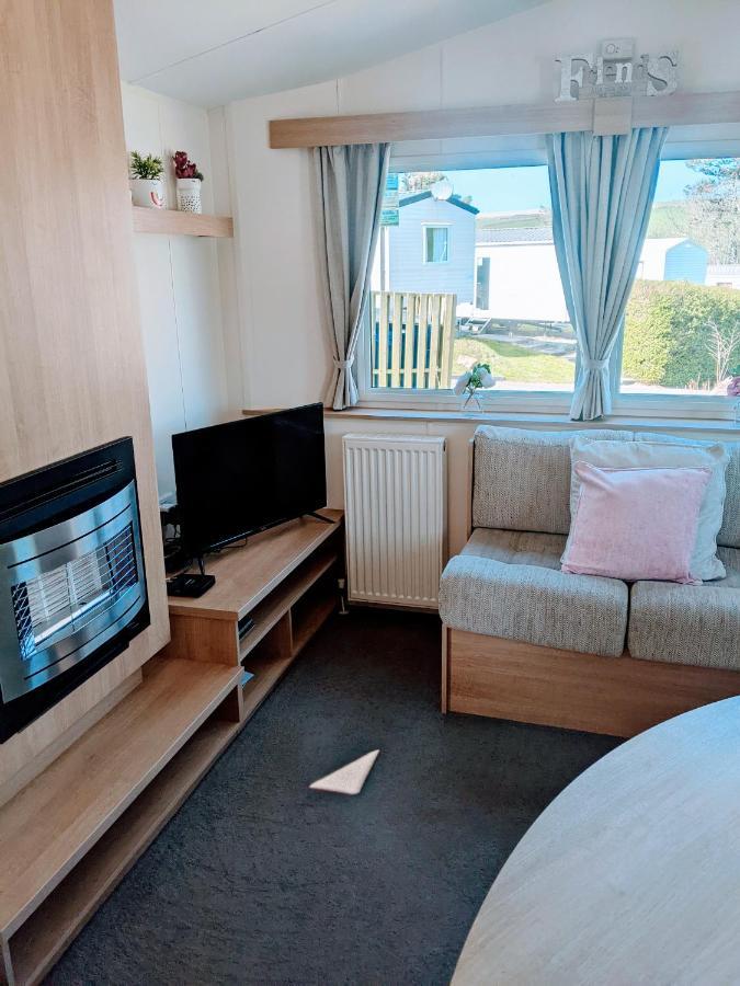 4 Berth Couples And Family Caravan In Beautiful Newquay Bay Resort Exterior photo